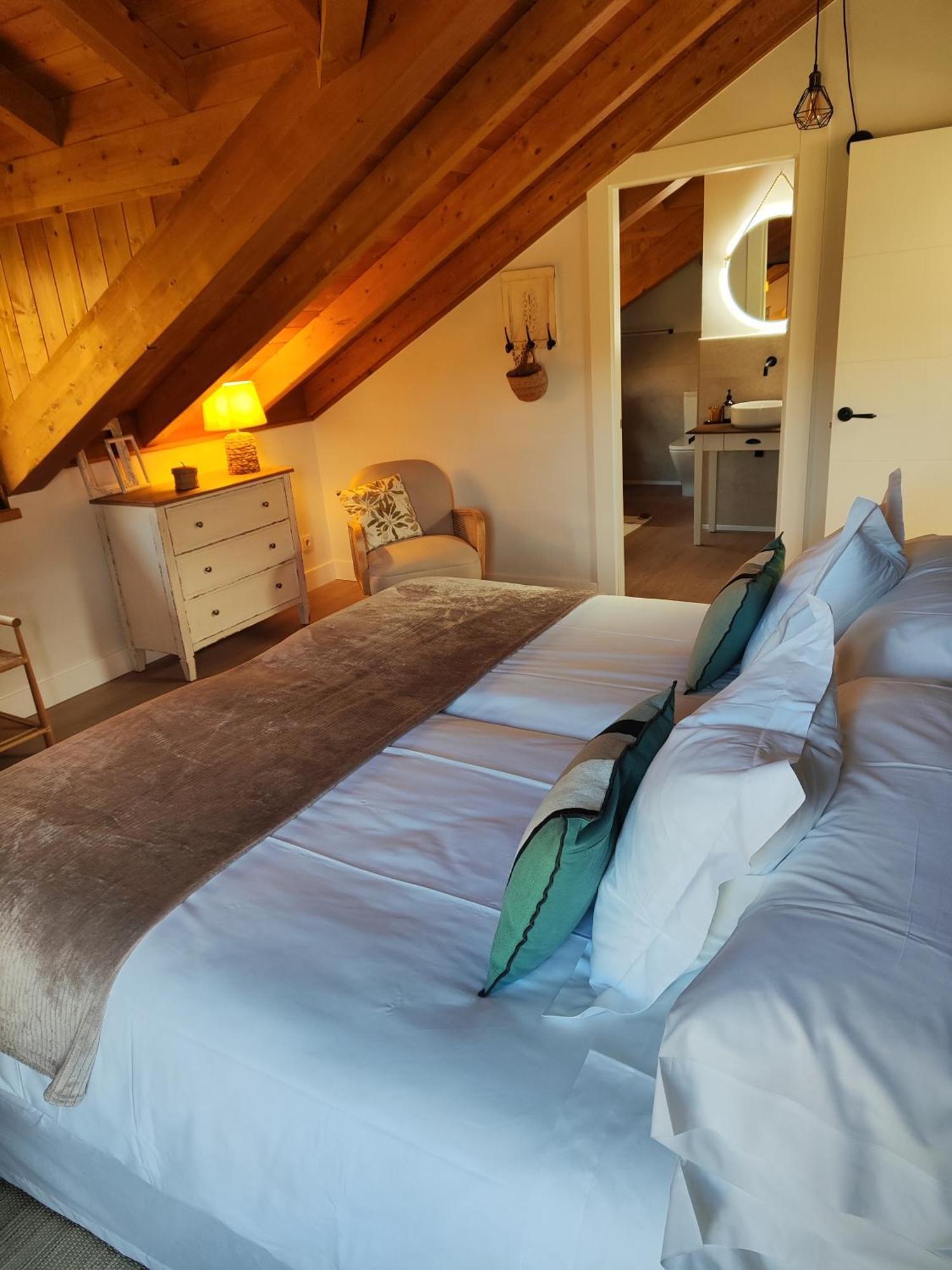 Reguero Gato Turismo Rural Candamin Экстерьер фото