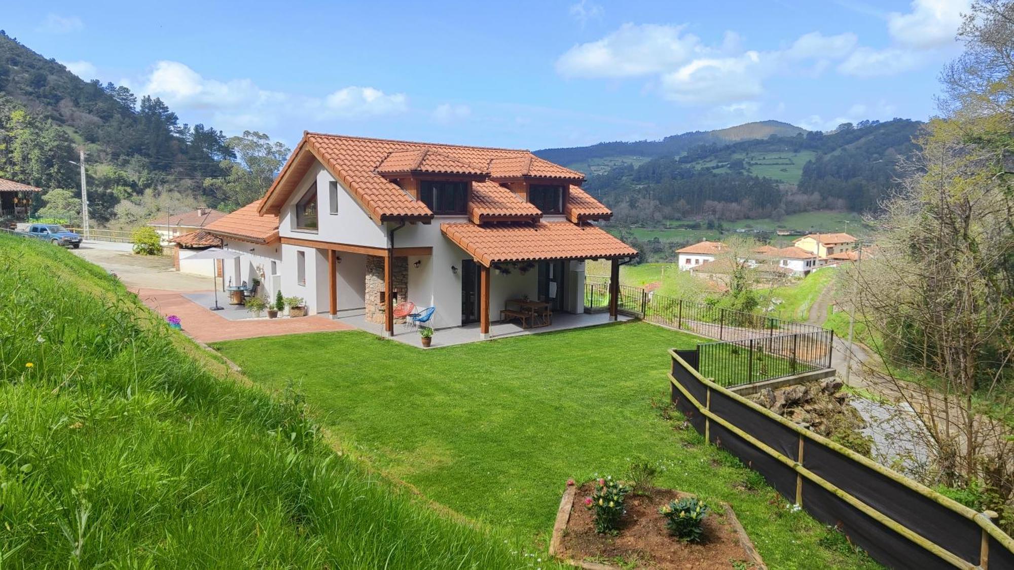 Reguero Gato Turismo Rural Candamin Экстерьер фото